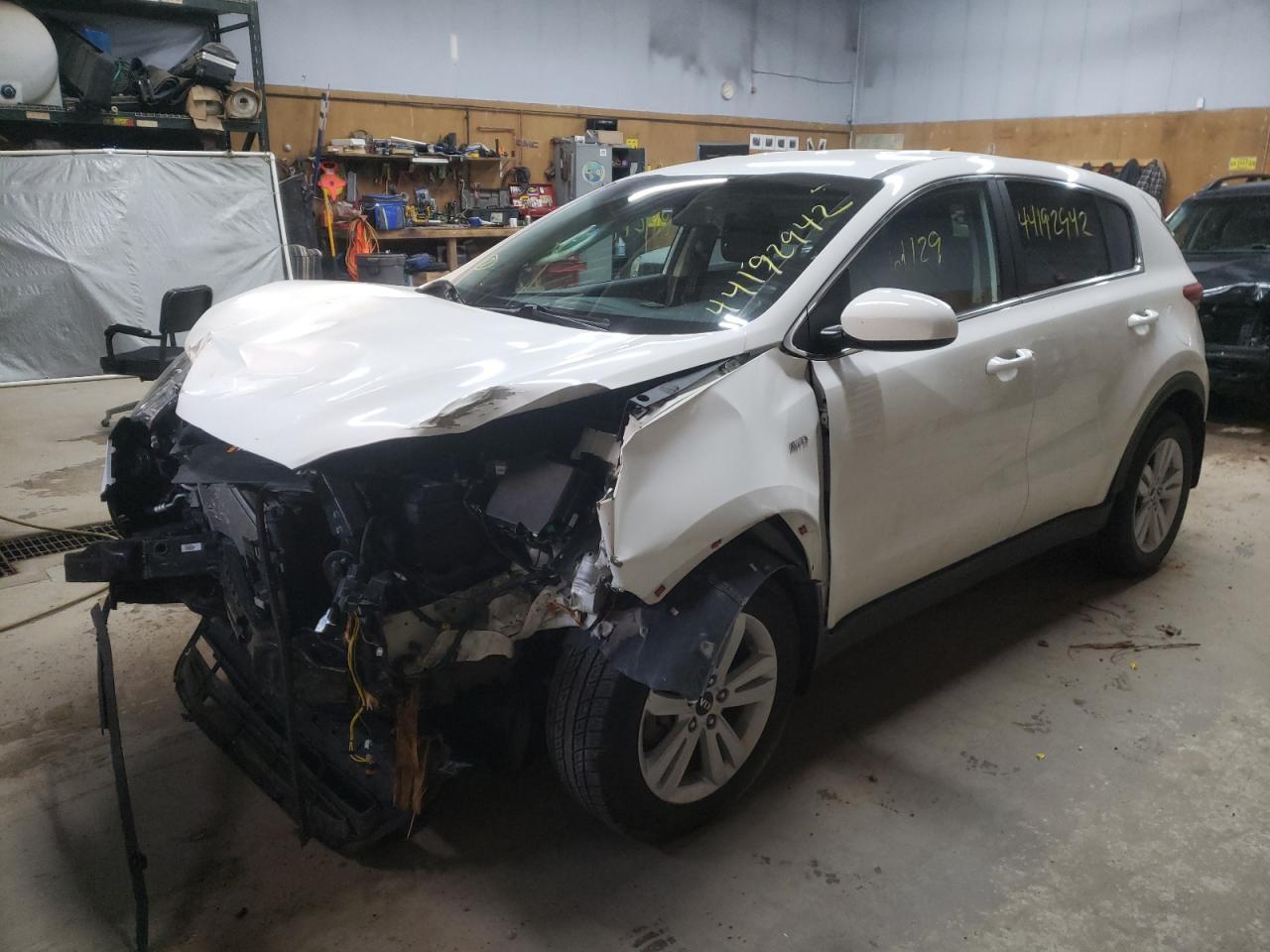 Photo 2 from auction – 2017 KIA SPORTAGE with VIN KNDPMCAC5H7094098