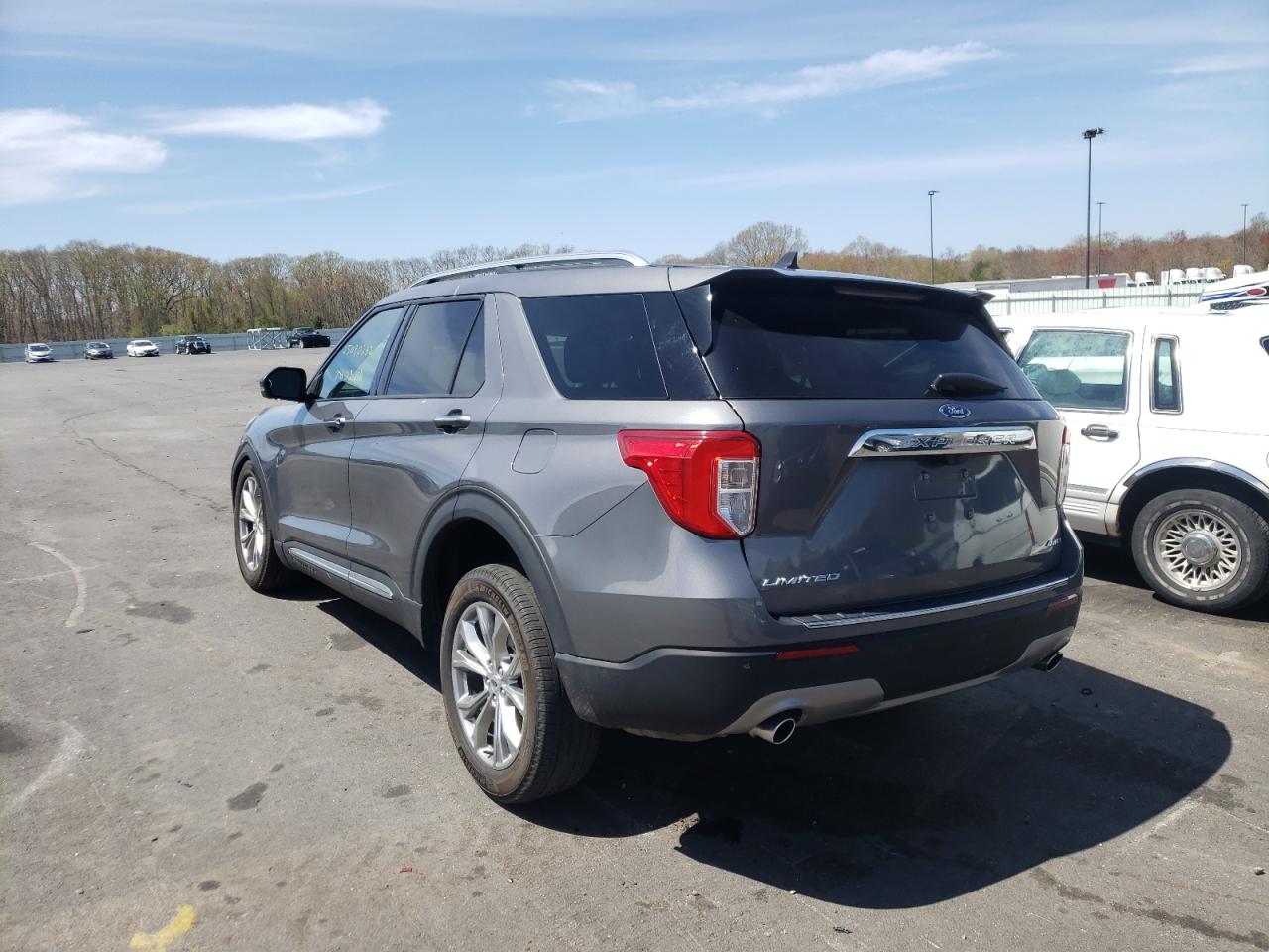 Photo 3 from auction – 2021 FORD EXPLORER L with VIN 1FMSK8FHXMGA86053