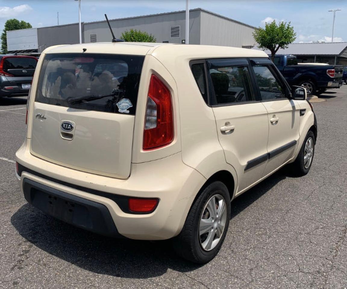 Photo 4 from auction – 2012 KIA SOUL with VIN KNDJT2A59C7387337