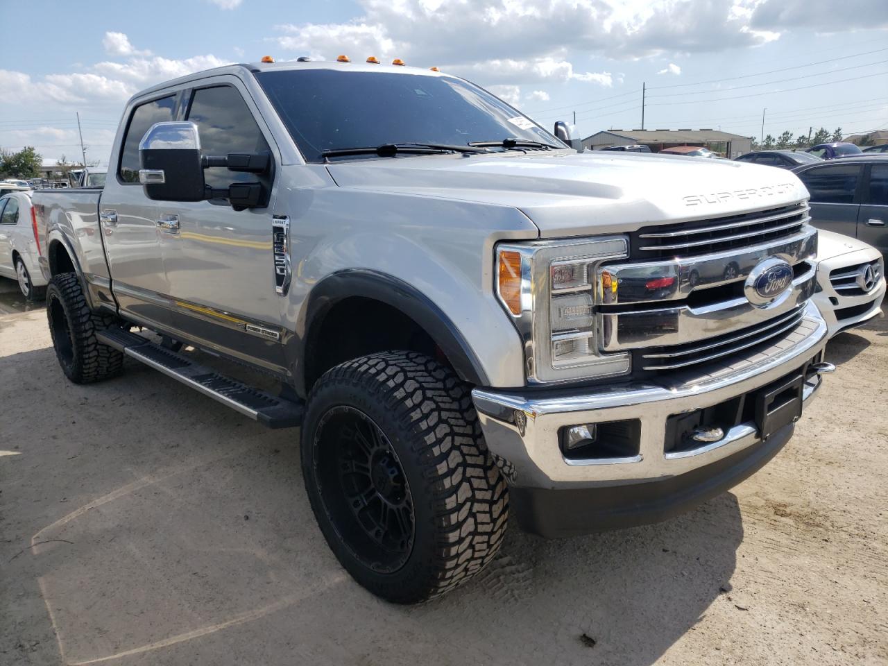 FORD F250 SUPER 2017 with VIN 1FT7W2BT2HEE30434 - Photo from auction