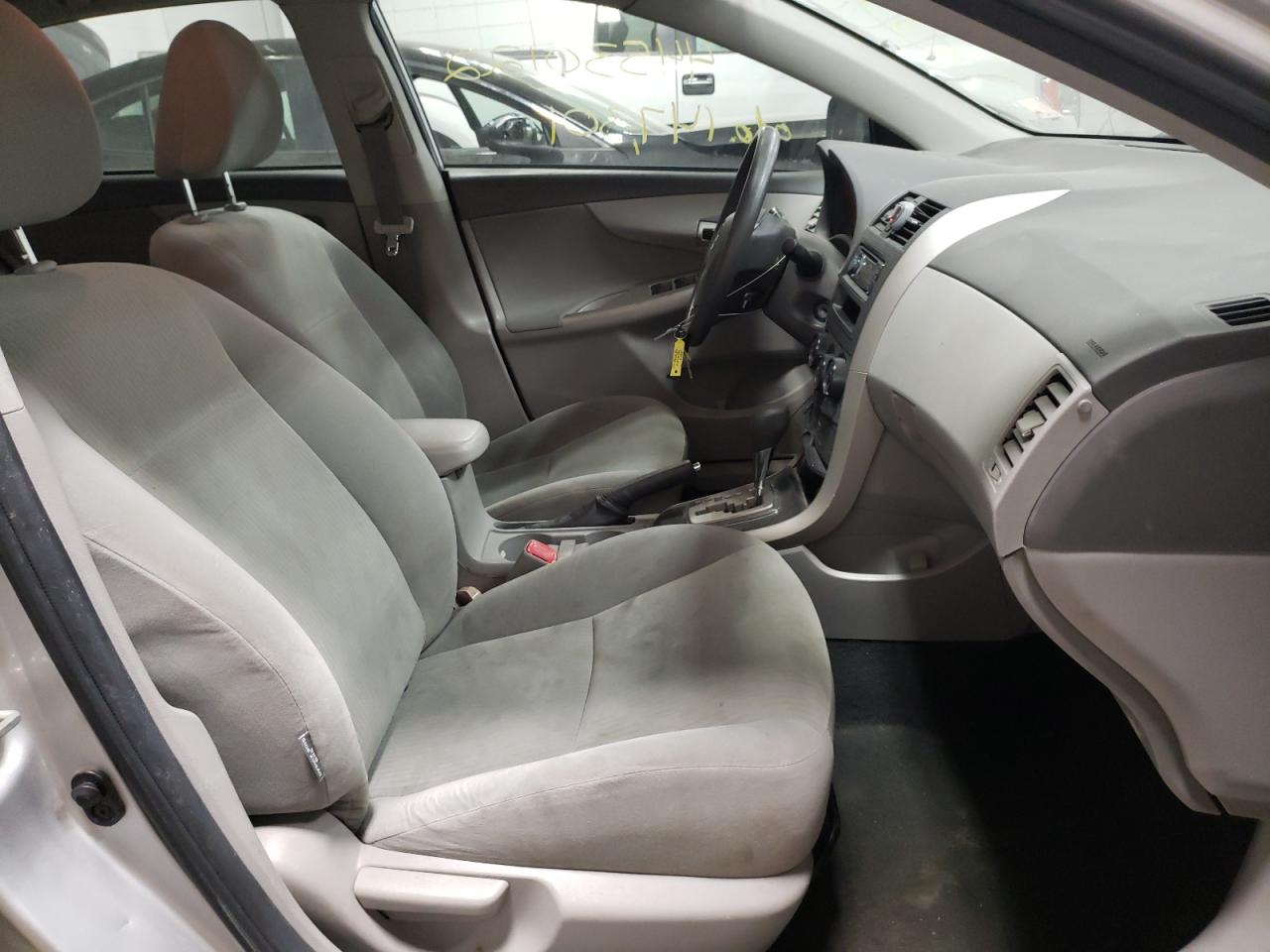 Photo 5 from auction – 2010 TOYOTA COROLLA BA with VIN 1NXBU4EE3AZ213815