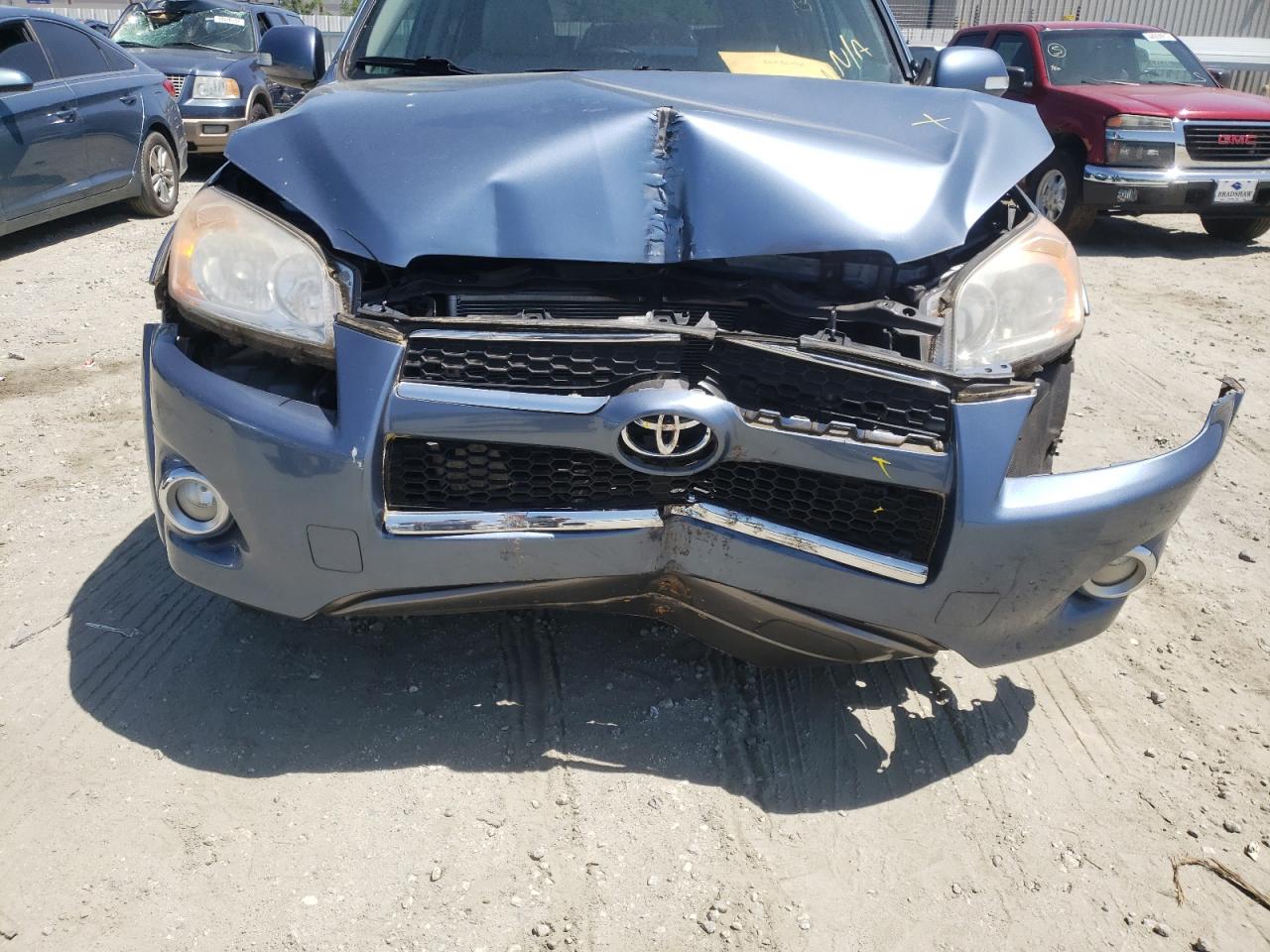 Photo 9 from auction – 2011 TOYOTA RAV4 LIMIT with VIN 2T3YF4DV5BW064774