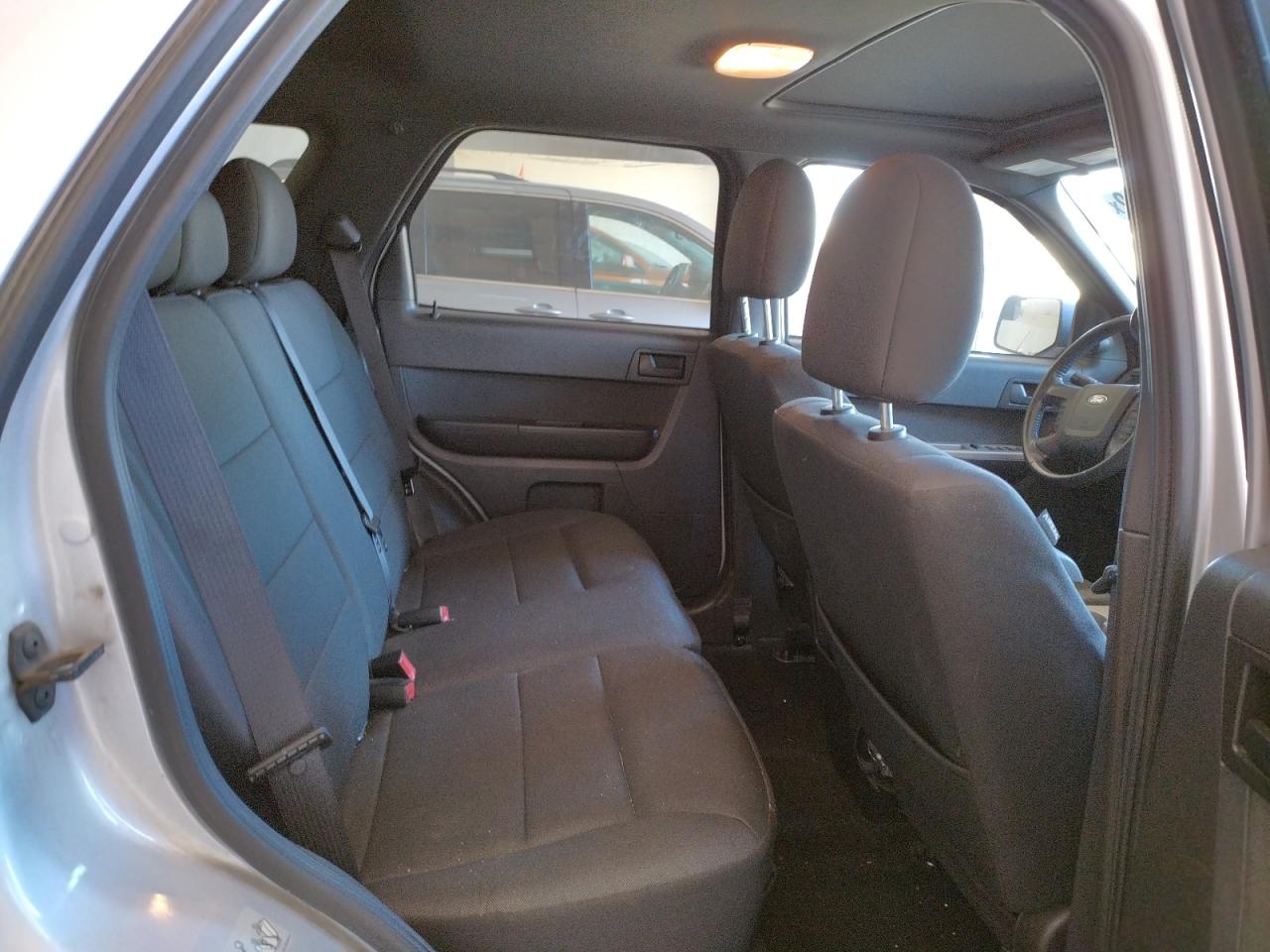 Photo 6 from auction – 2011 FORD ESCAPE XLT with VIN 1FMCU9DG5BKA49145