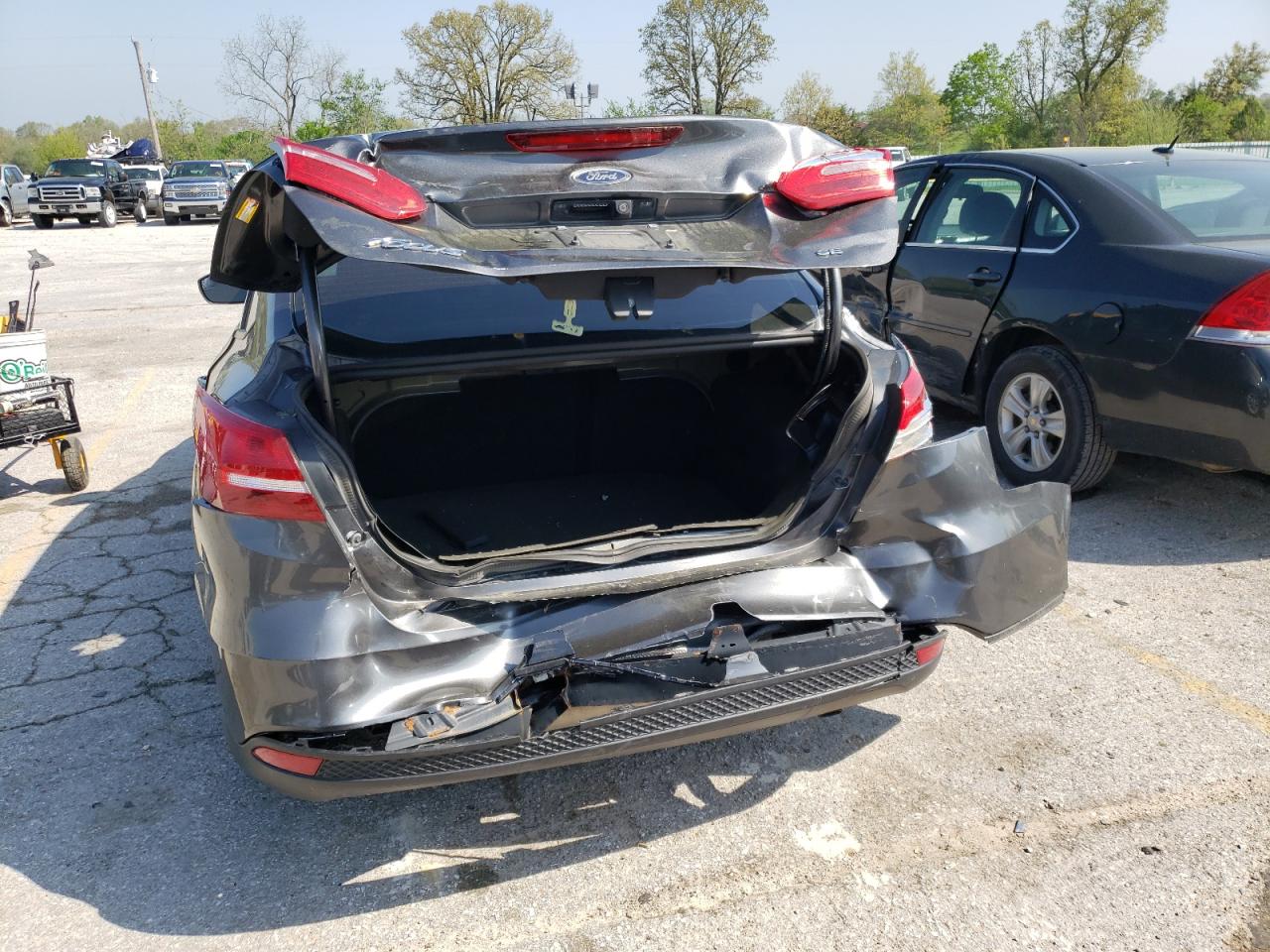 Photo 20 from auction – 2018 FORD FOCUS SE with VIN 1FADP3F21JL302359