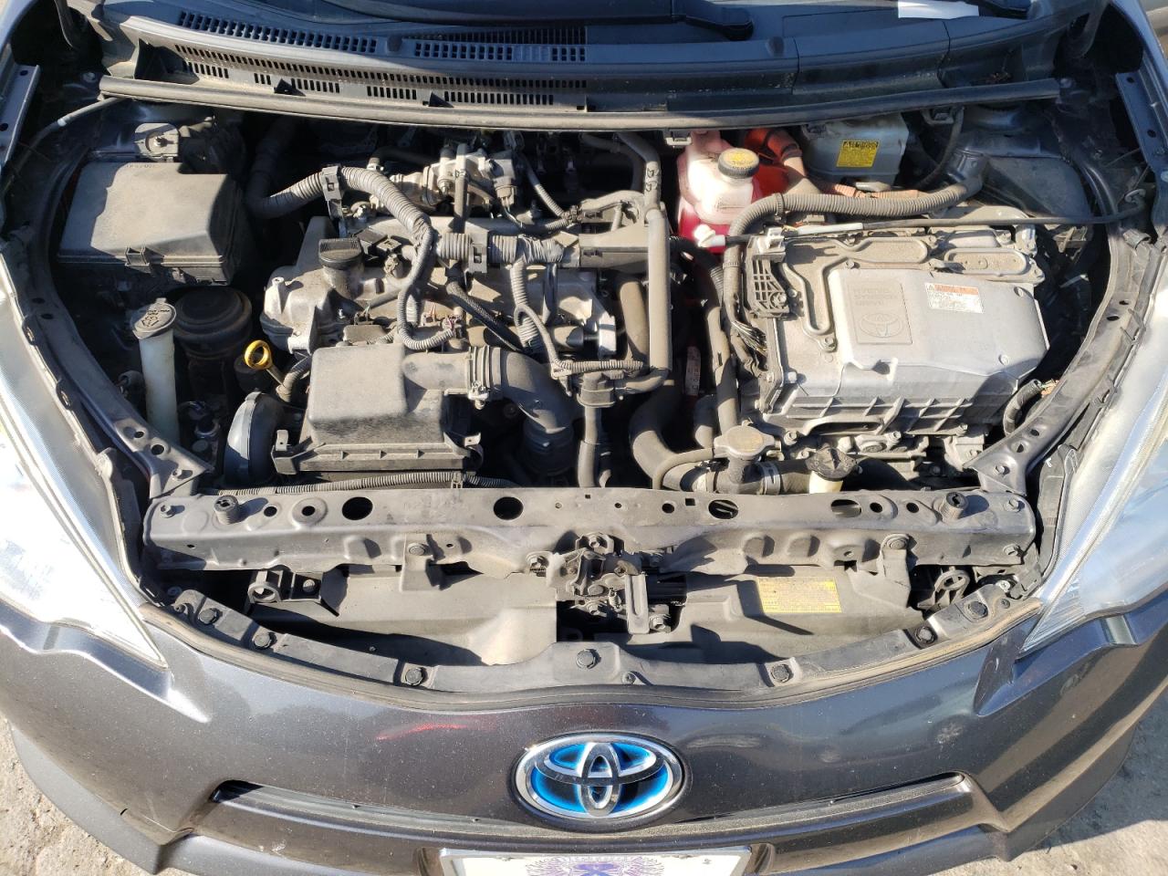 Photo 7 from auction – 2014 TOYOTA PRIUS C with VIN JTDKDTB38E1574594