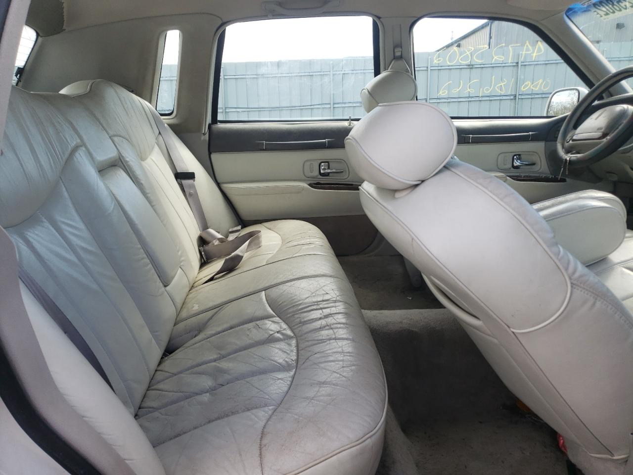 Photo 6 from auction – 1996 LINCOLN TOWN CAR E with VIN 1LNLM81W1TY609828