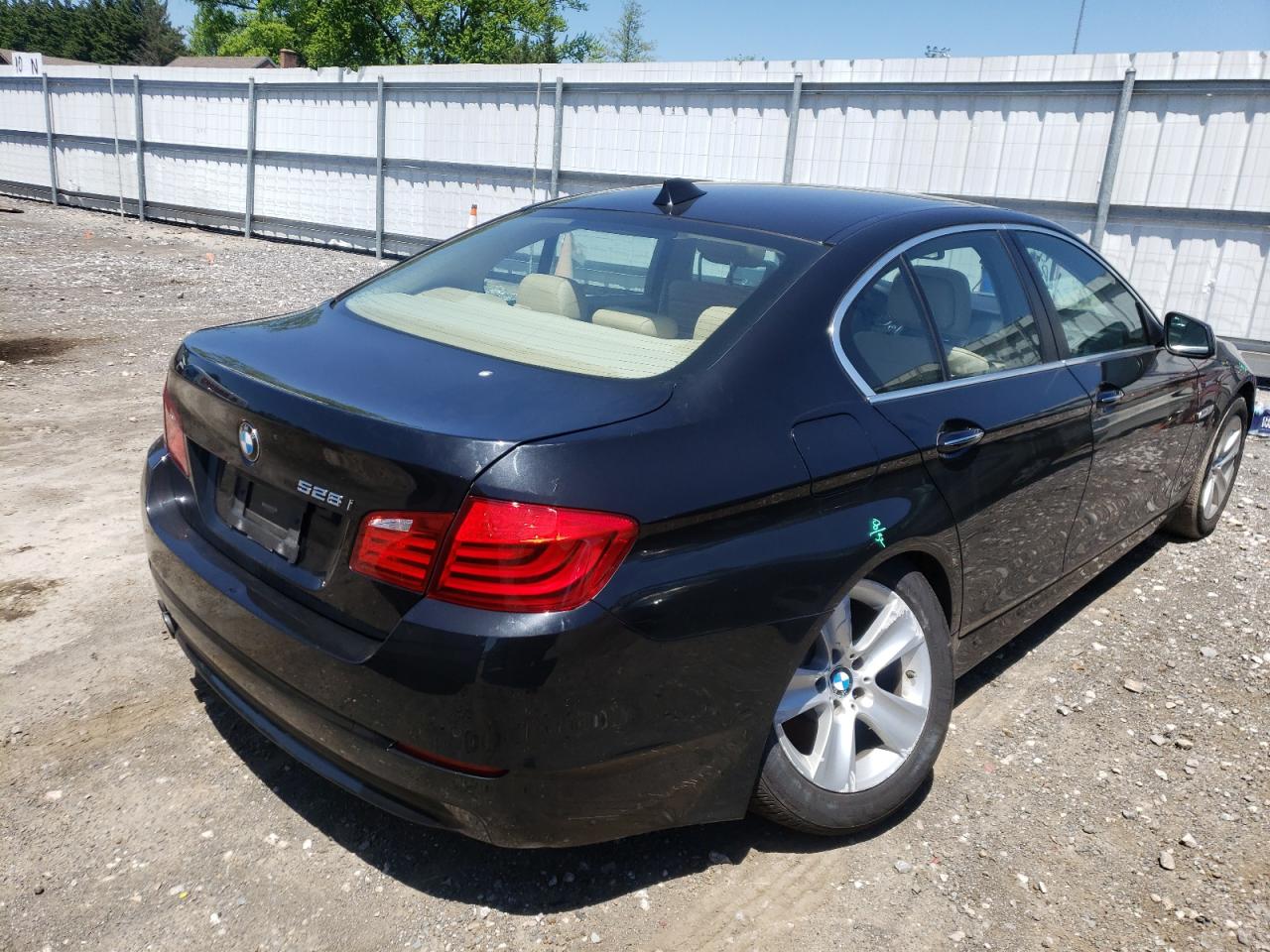 Photo 4 from auction – 2012 BMW 528 XI with VIN WBAXH5C56CDW06912
