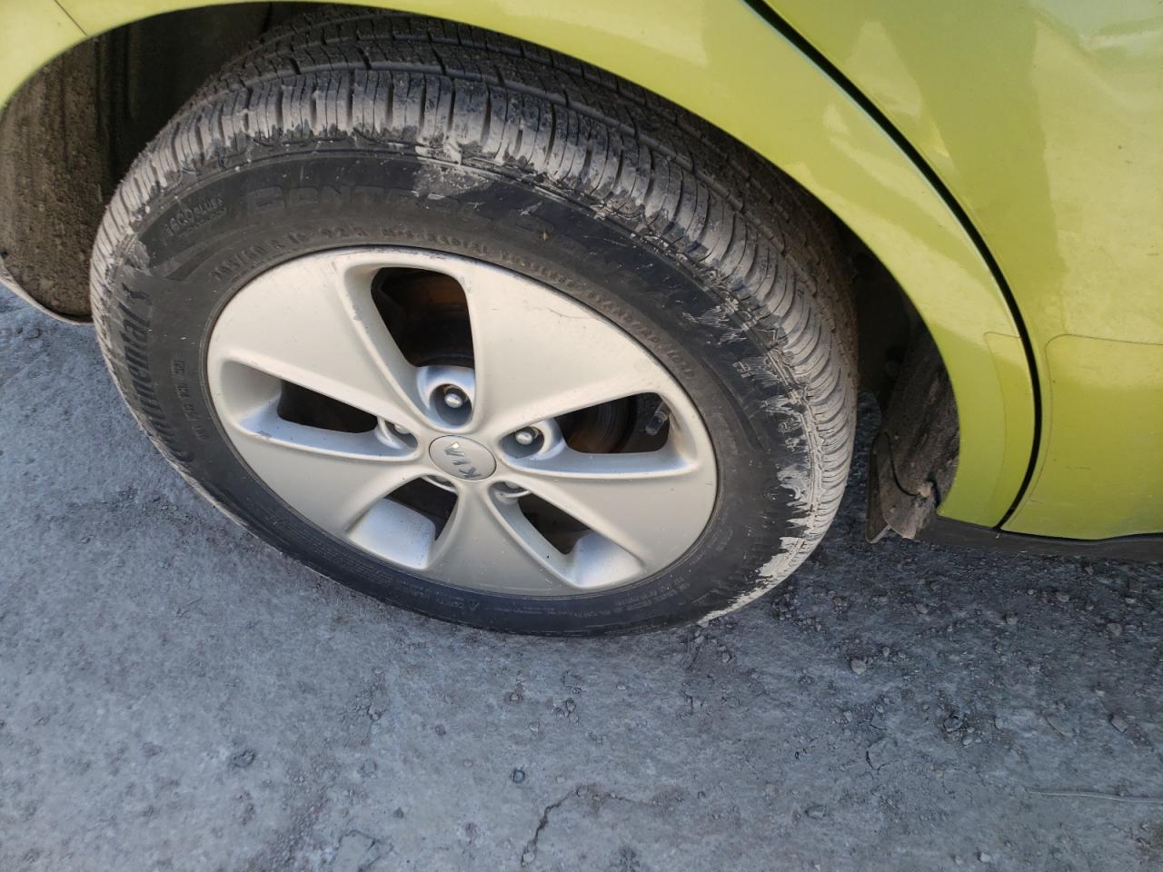 Photo 9 from auction – 2015 KIA SOUL with VIN KNDJN2A29F7808459