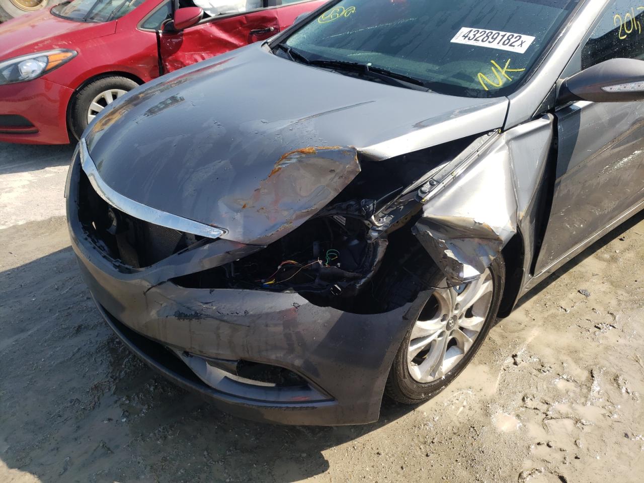 Photo 9 from auction – 2011 HYUNDAI SONATA SE with VIN 5NPEC4AC5BH266715