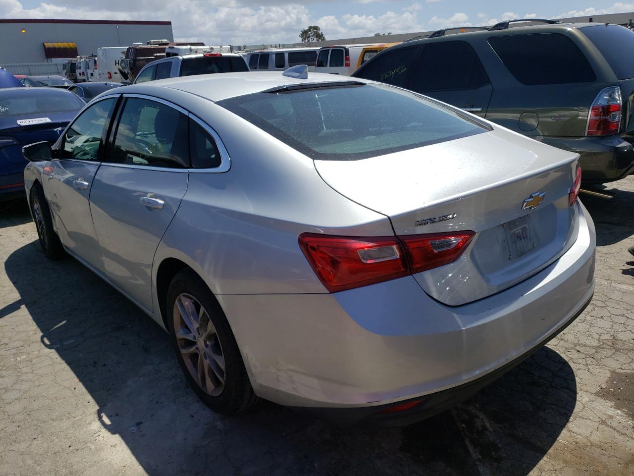 Photo 3 from auction – 2018 CHEVROLET MALIBU LT with VIN 1G1ZD5ST6JF250169