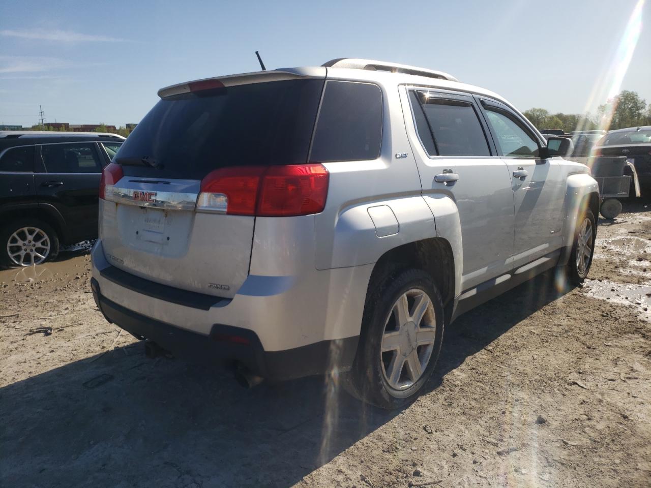 Photo 4 from auction – 2011 GMC TERRAIN SL with VIN 2CTFLVE58B6351658