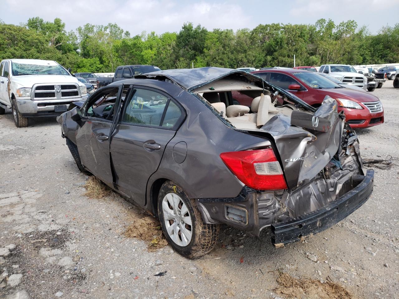 Photo 3 from auction – 2012 HONDA CIVIC LX with VIN 2HGFB2F55CH610058