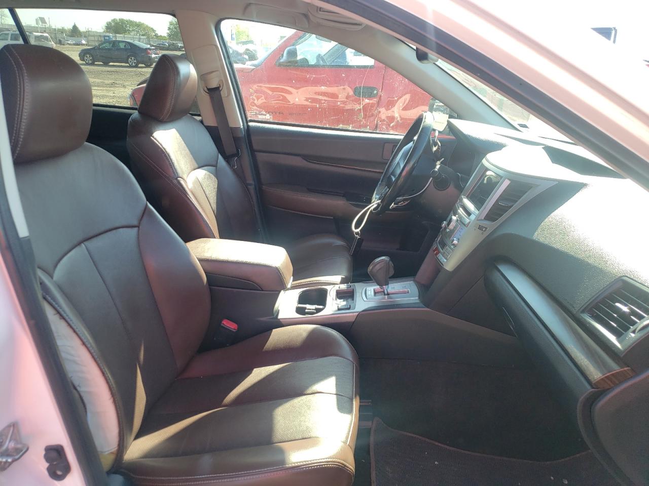 Photo 5 from auction – 2013 SUBARU OUTBACK 3. with VIN 4S4BRDSC6D2290439