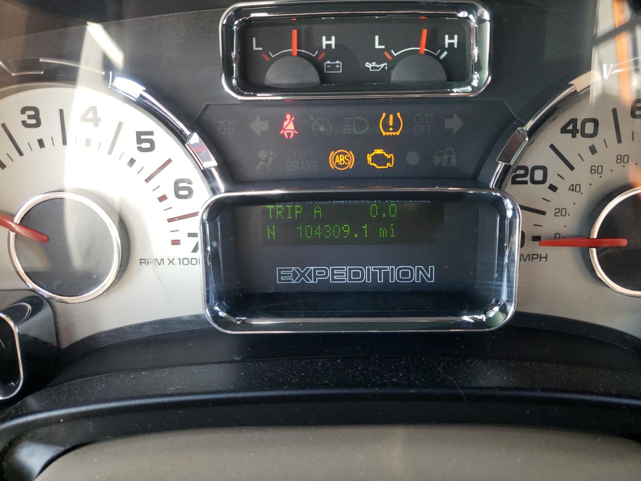 Photo 8 from auction – 2007 FORD EXPEDITION with VIN 1FMFK17587LA41072