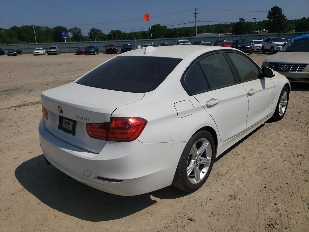 Photo 4 from auction – 2013 BMW 328 I with VIN WBA3A5C50DF359895