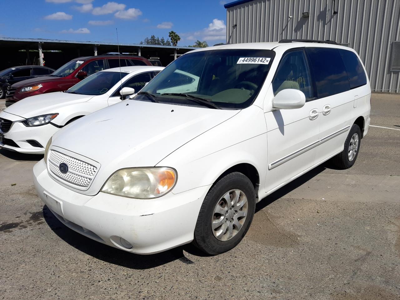 Photo 2 from auction – 2005 KIA SEDONA EX with VIN KNDUP132256761052