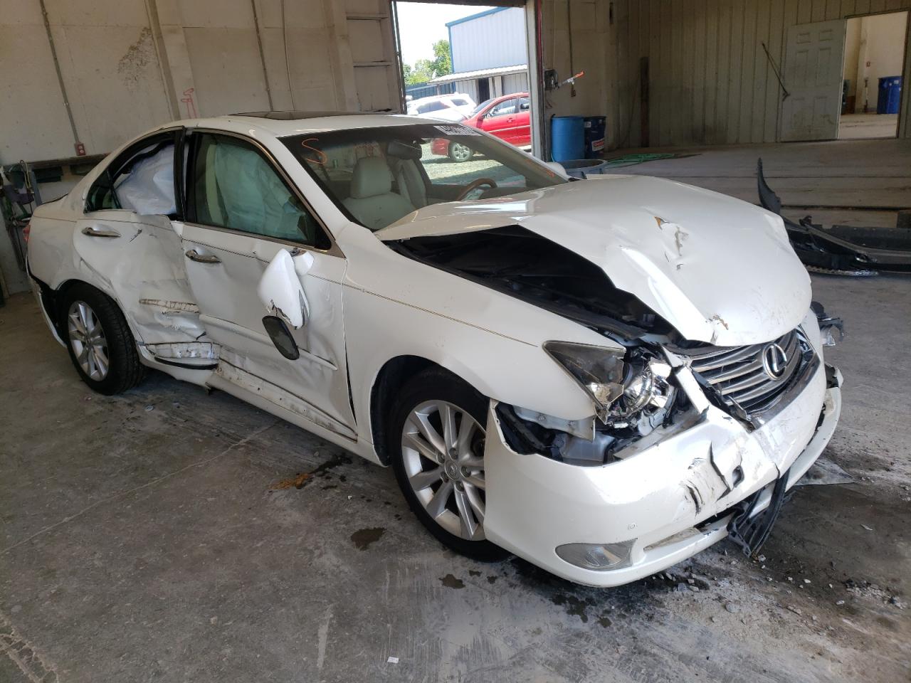 LEXUS ES 350 2011 with VIN JTHBK1EG7B2424361 - Photo from auction