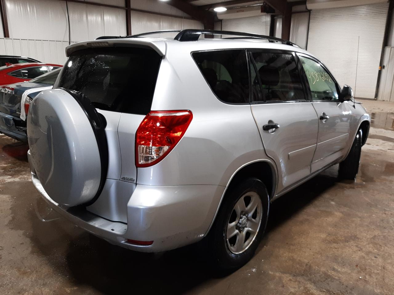 Photo 4 from auction – 2007 TOYOTA RAV4 with VIN JTMBD35V875100542