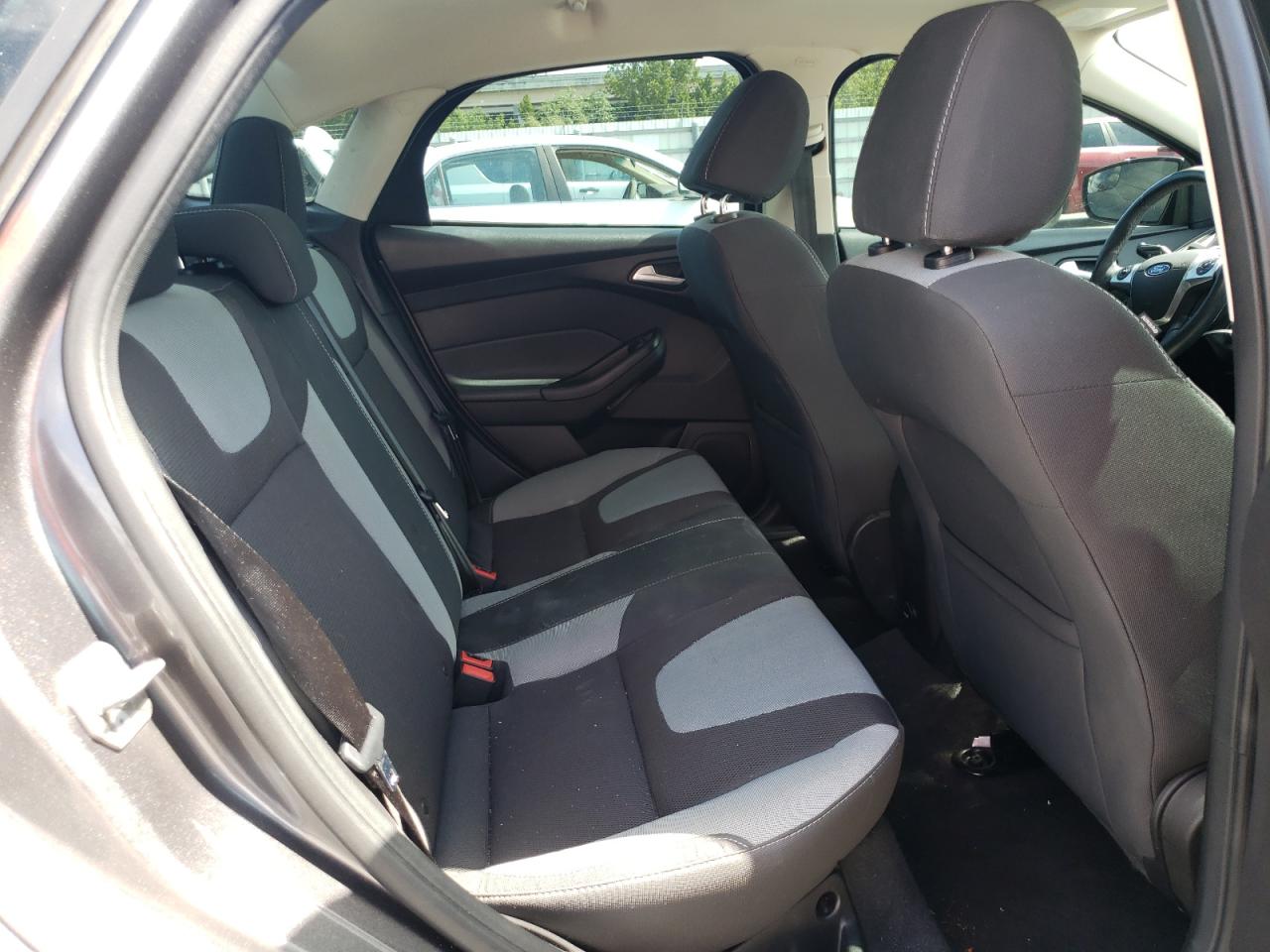 Photo 6 from auction – 2014 FORD FOCUS SE with VIN 1FADP3F23EL338656