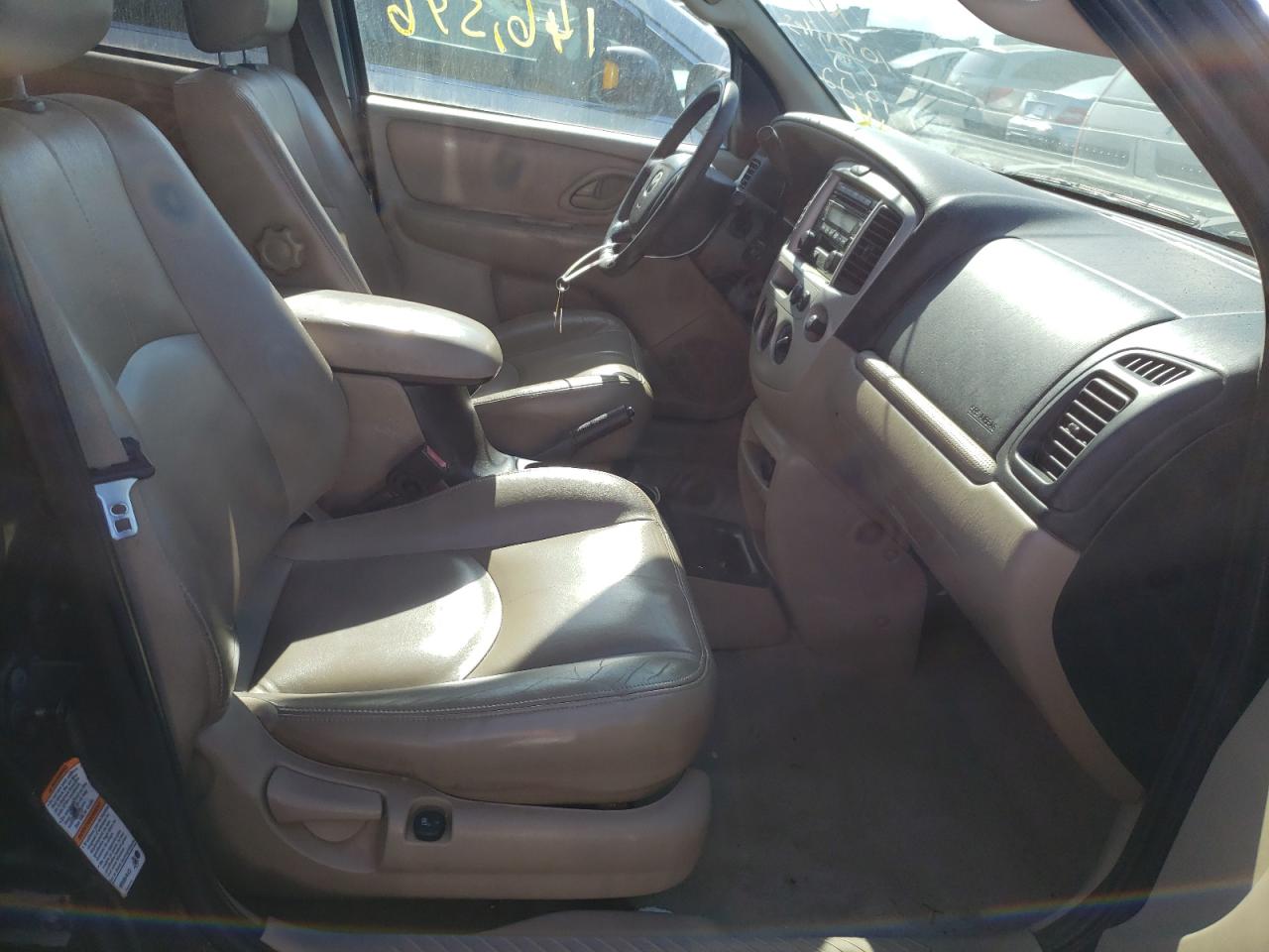 Photo 5 from auction – 2003 MAZDA TRIBUTE ES with VIN 4F2CZ96103KM22950