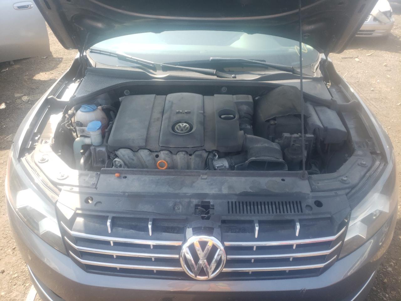 Photo 7 from auction – 2013 VOLKSWAGEN PASSAT SEL with VIN 1VWCH7A36DC057117