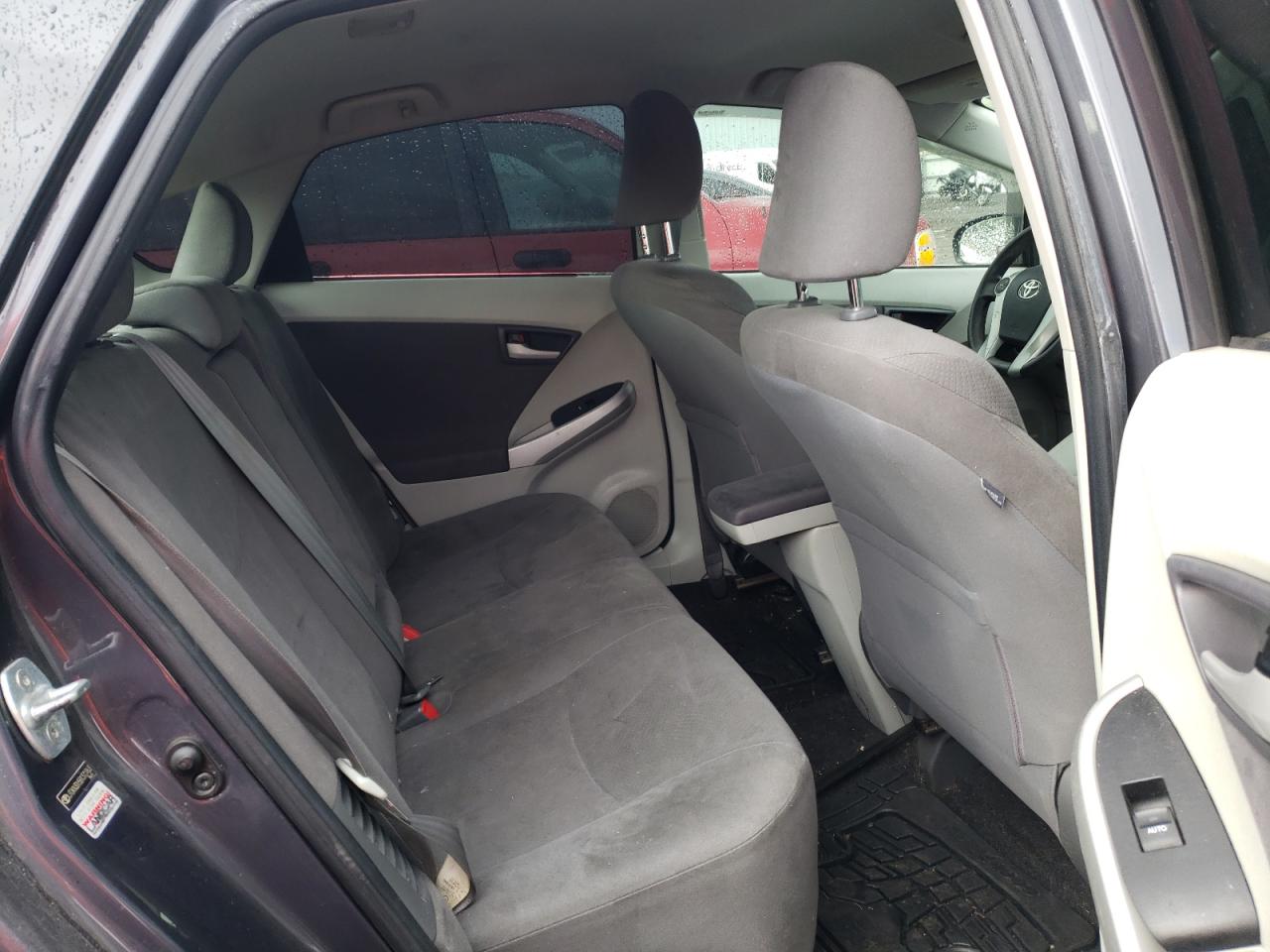 Photo 6 from auction – 2011 TOYOTA PRIUS with VIN JTDKN3DU5B1372763