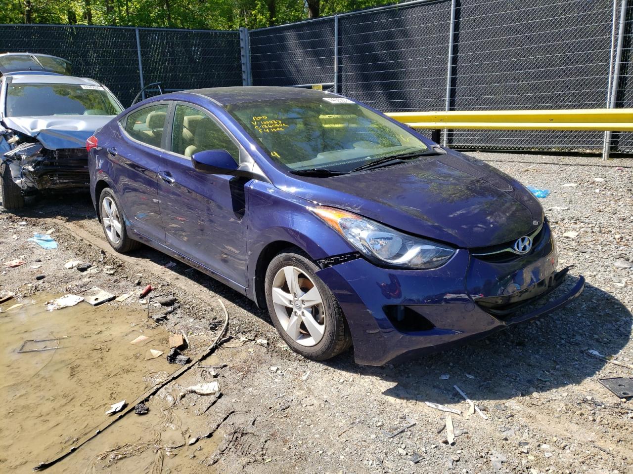 HYUNDAI ELANTRA GL 2013 with VIN 5NPDH4AE0DH165437 - Photo from auction