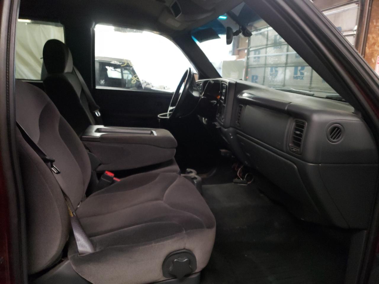 Photo 5 from auction – 2002 GMC SIERRA K25 with VIN 1GTHK29U42Z326185