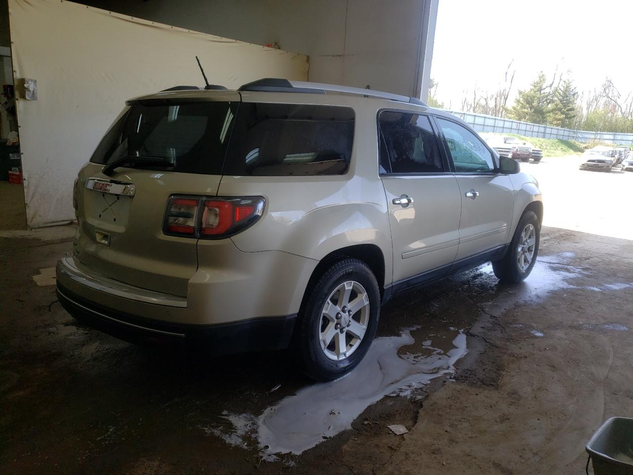 Photo 4 from auction – 2016 GMC ACADIA SLE with VIN 1GKKRPKD1GJ234096