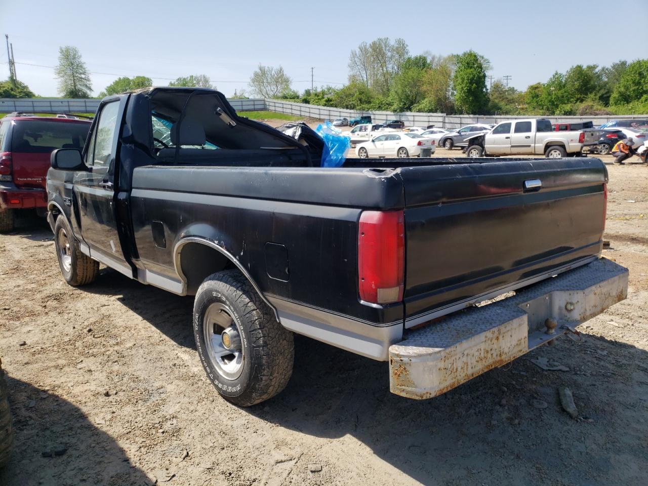 Photo 3 from auction – 1995 FORD F150 with VIN 1FTDF15Y1SLB00422
