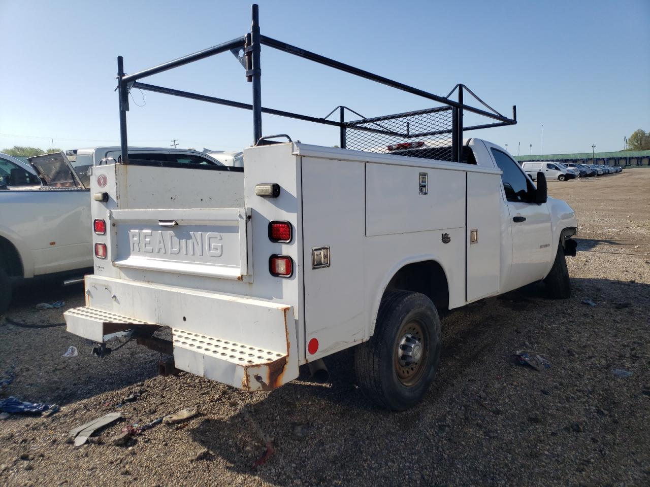 Photo 4 from auction – 2010 CHEVROLET SILVERADO with VIN 1GB3CVBKXAF131360