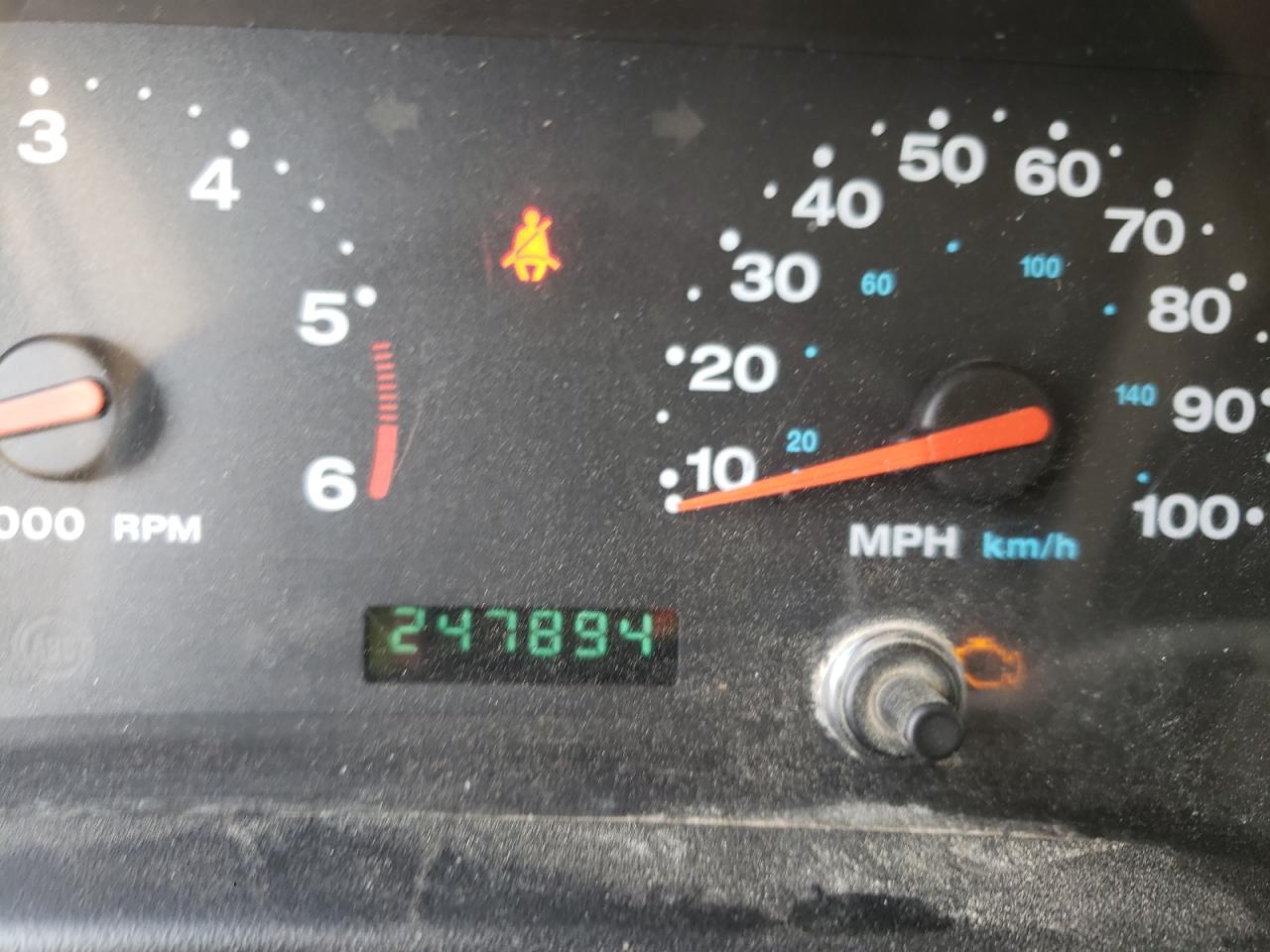Photo 8 from auction – 2004 JEEP WRANGLER X with VIN 1J4FA39S44P701869