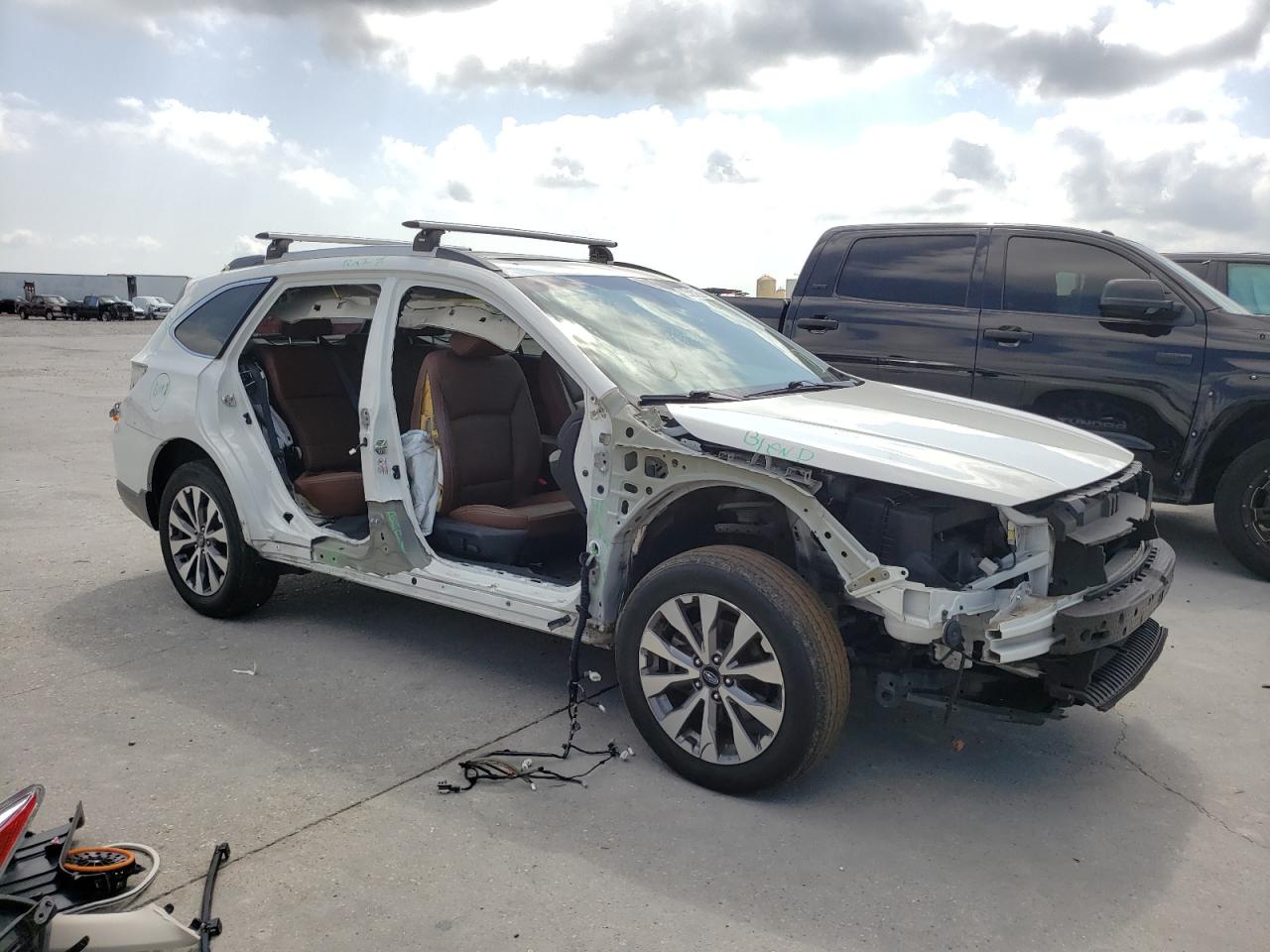 Photo 9 from auction – 2017 SUBARU OUTBACK TO with VIN 4S4BSETCXH3292705