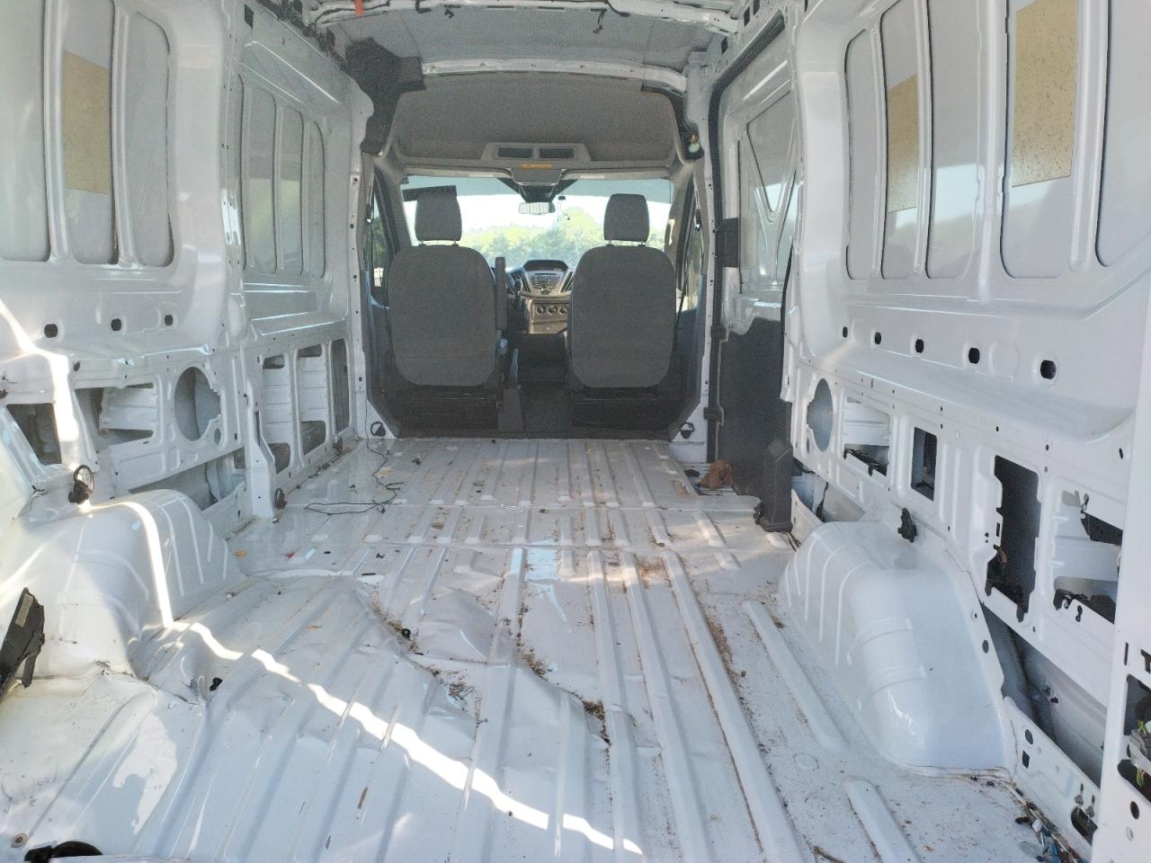 Photo 6 from auction – 2017 FORD TRANSIT T- with VIN 1FTYR2CM8HKA38708