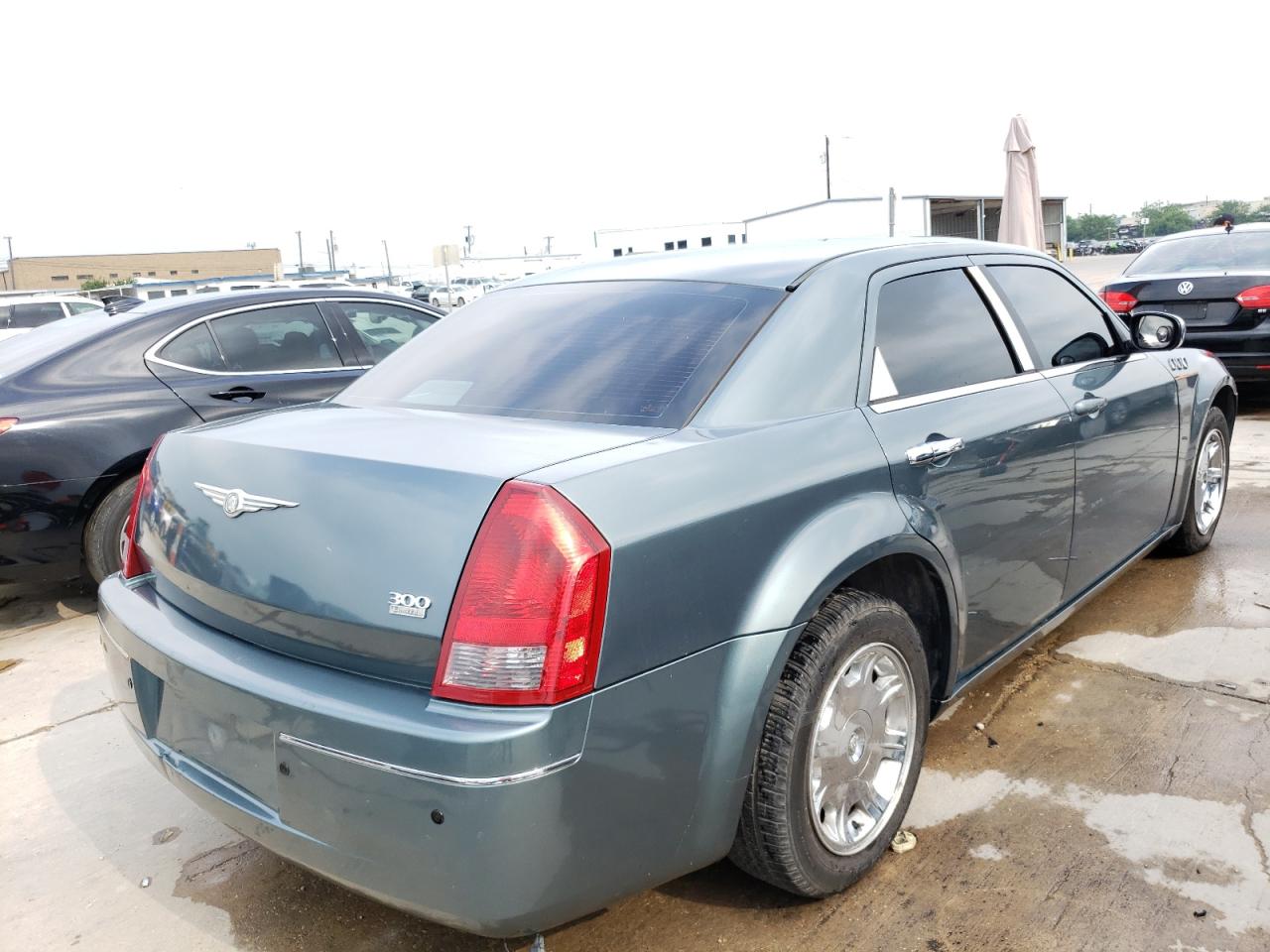 Photo 4 from auction – 2005 CHRYSLER 300 TOURIN with VIN 2C3JA53G45H176256