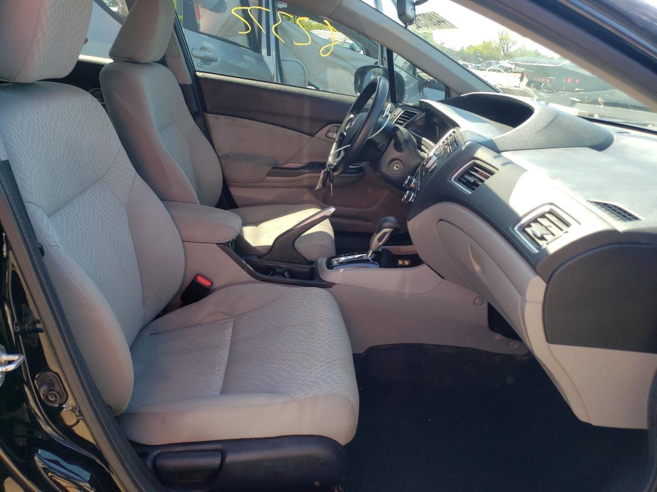 Photo 5 from auction – 2014 HONDA CIVIC LX with VIN 19XFB2F53EE222677