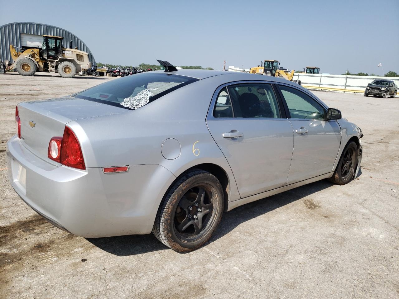 Photo 4 from auction – 2012 CHEVROLET MALIBU LS with VIN 1G1ZB5E09CF162730