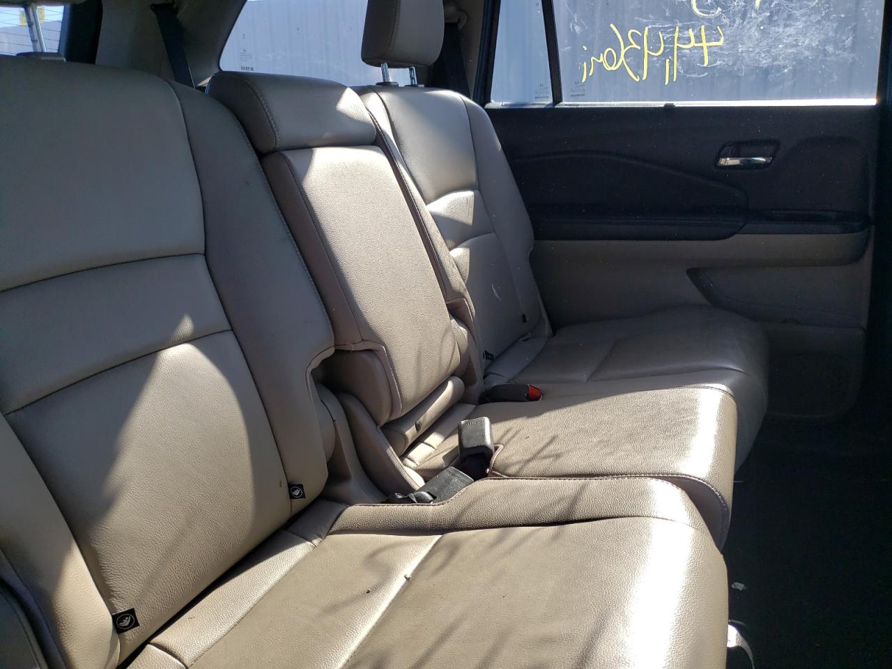 Photo 6 from auction – 2019 HONDA PILOT EXL with VIN 5FNYF6H51KB029323