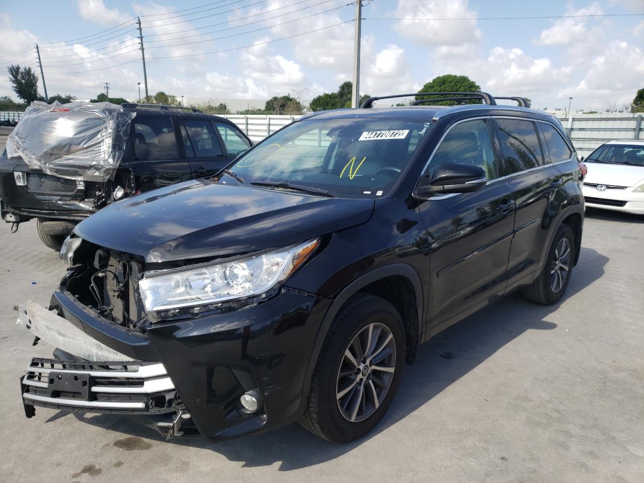 صورة رقم 2 من المزاد - 2018 TOYOTA HIGHLANDER مع VIN 5TDJZRFH0JS903078