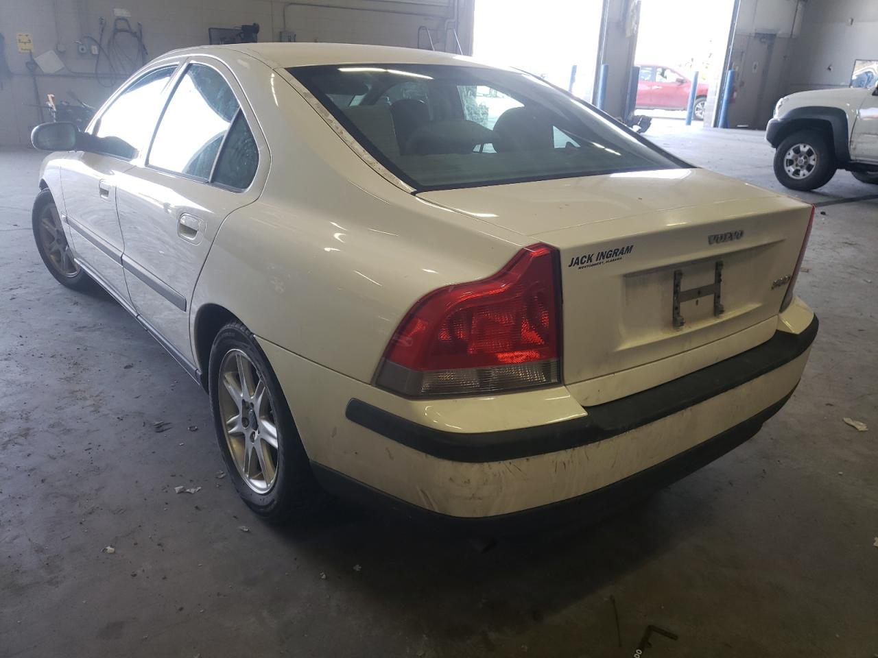 Photo 3 from auction – 2003 VOLVO S60 with VIN YV1RS61T532245053