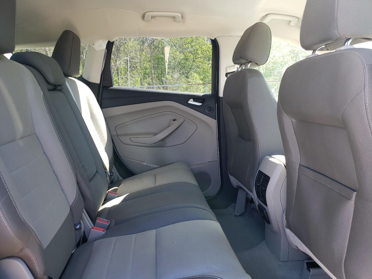 Photo 6 from auction – 2016 FORD ESCAPE SE with VIN 1FMCU0GX6GUC37689
