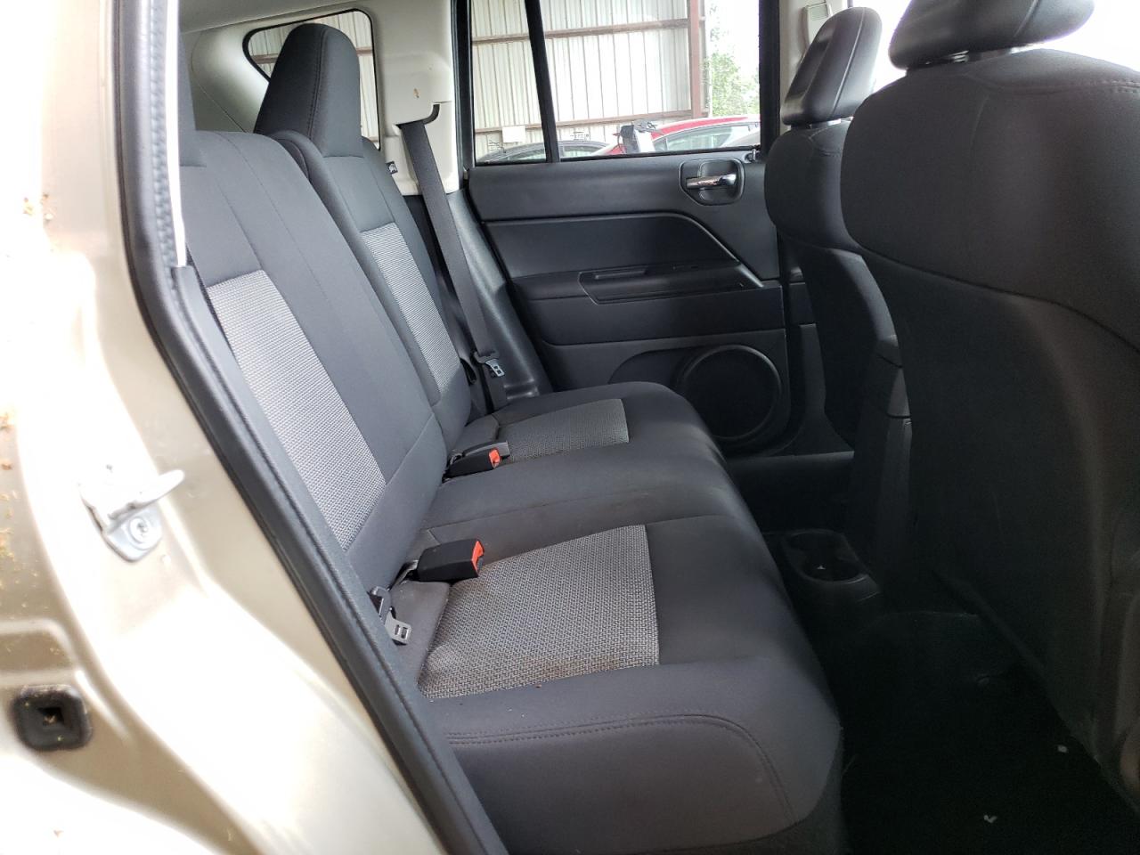 Photo 6 from auction – 2009 JEEP COMPASS SP with VIN 1J4FT47B89D140457
