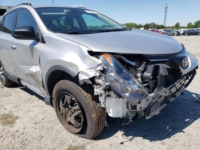 Photo 9 from auction – 2017 TOYOTA RAV4 LE with VIN 2T3BFREV3HW600812