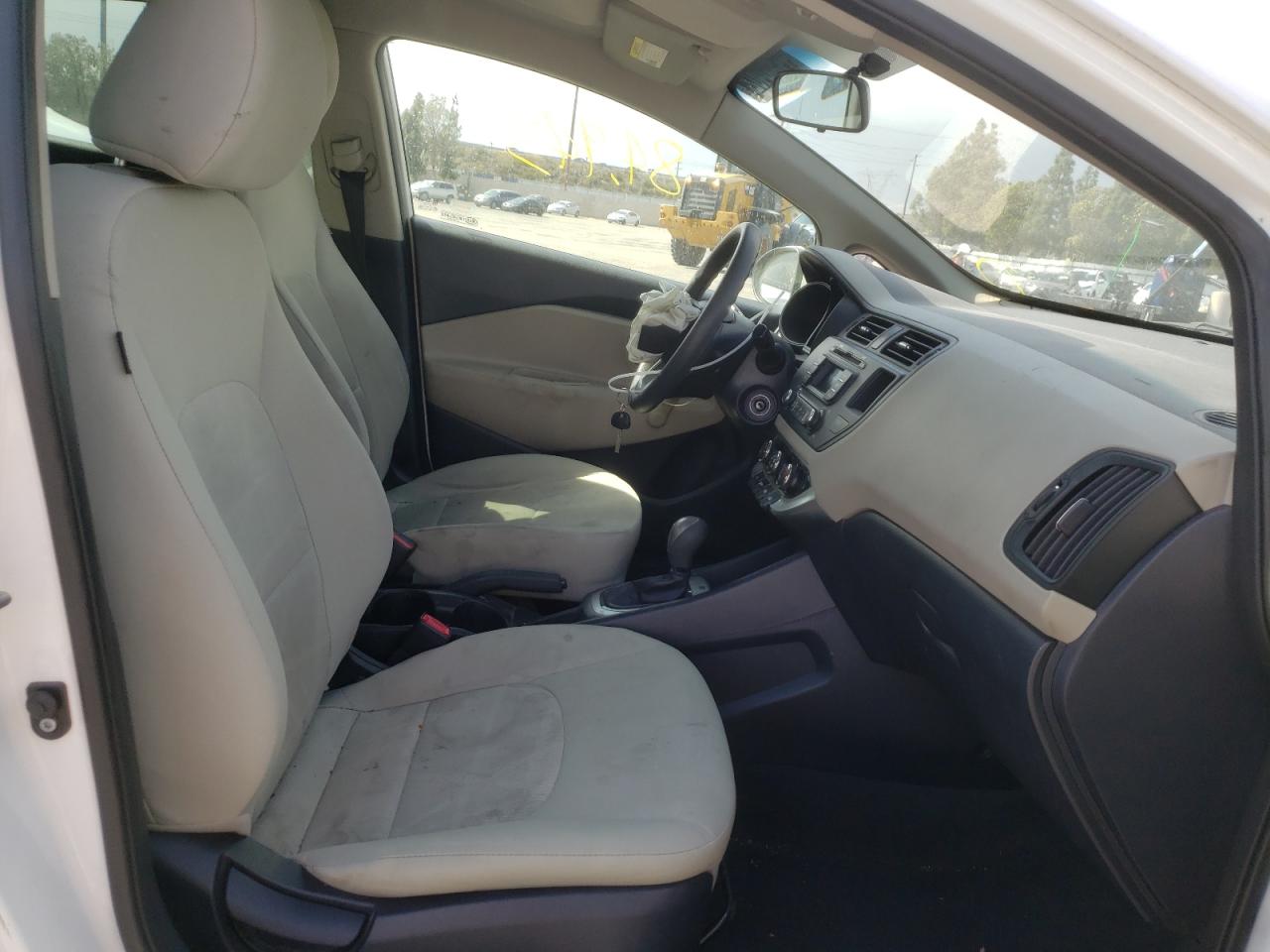 Photo 5 from auction – 2013 KIA RIO LX with VIN KNADM4A37D6210715