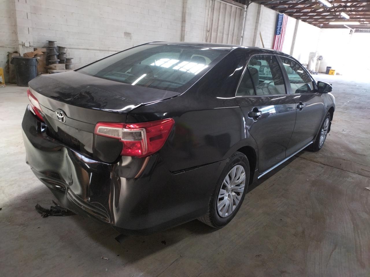 Photo 4 from auction – 2014 TOYOTA CAMRY L with VIN 4T4BF1FK7ER409149