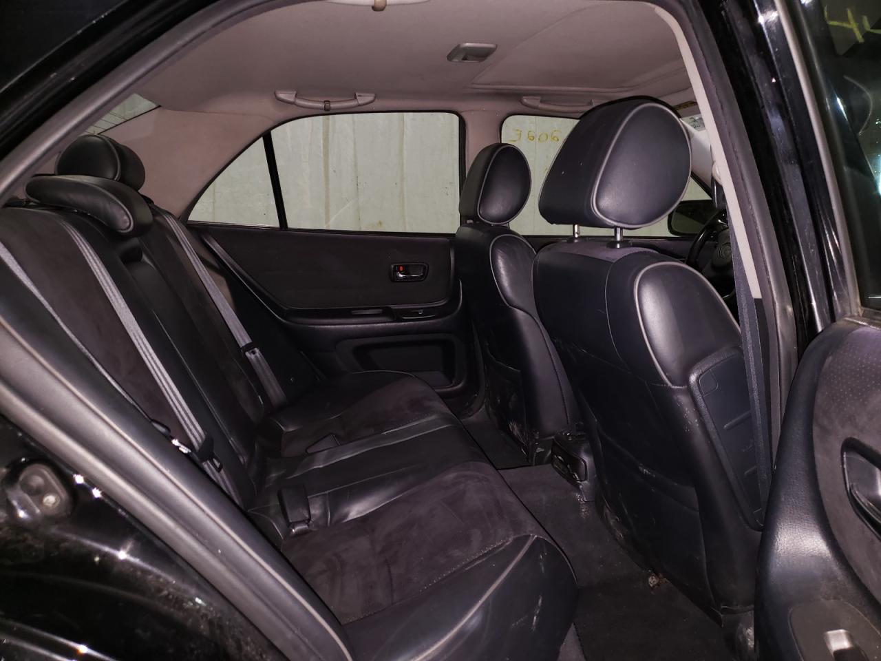 Photo 6 from auction – 2002 LEXUS IS 300 with VIN JTHBD192120033906