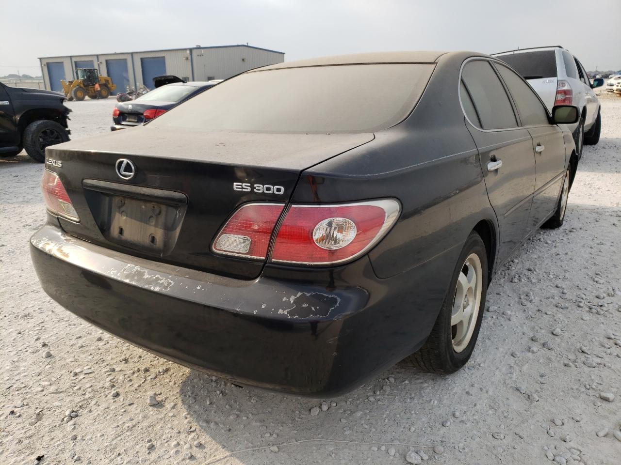 Photo 4 from auction – 2003 LEXUS ES 300 with VIN JTHBF30G135042107