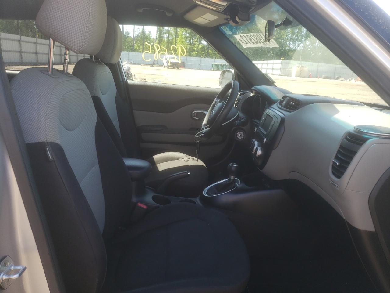 Photo 5 from auction – 2018 KIA SOUL with VIN KNDJN2A26J7593650