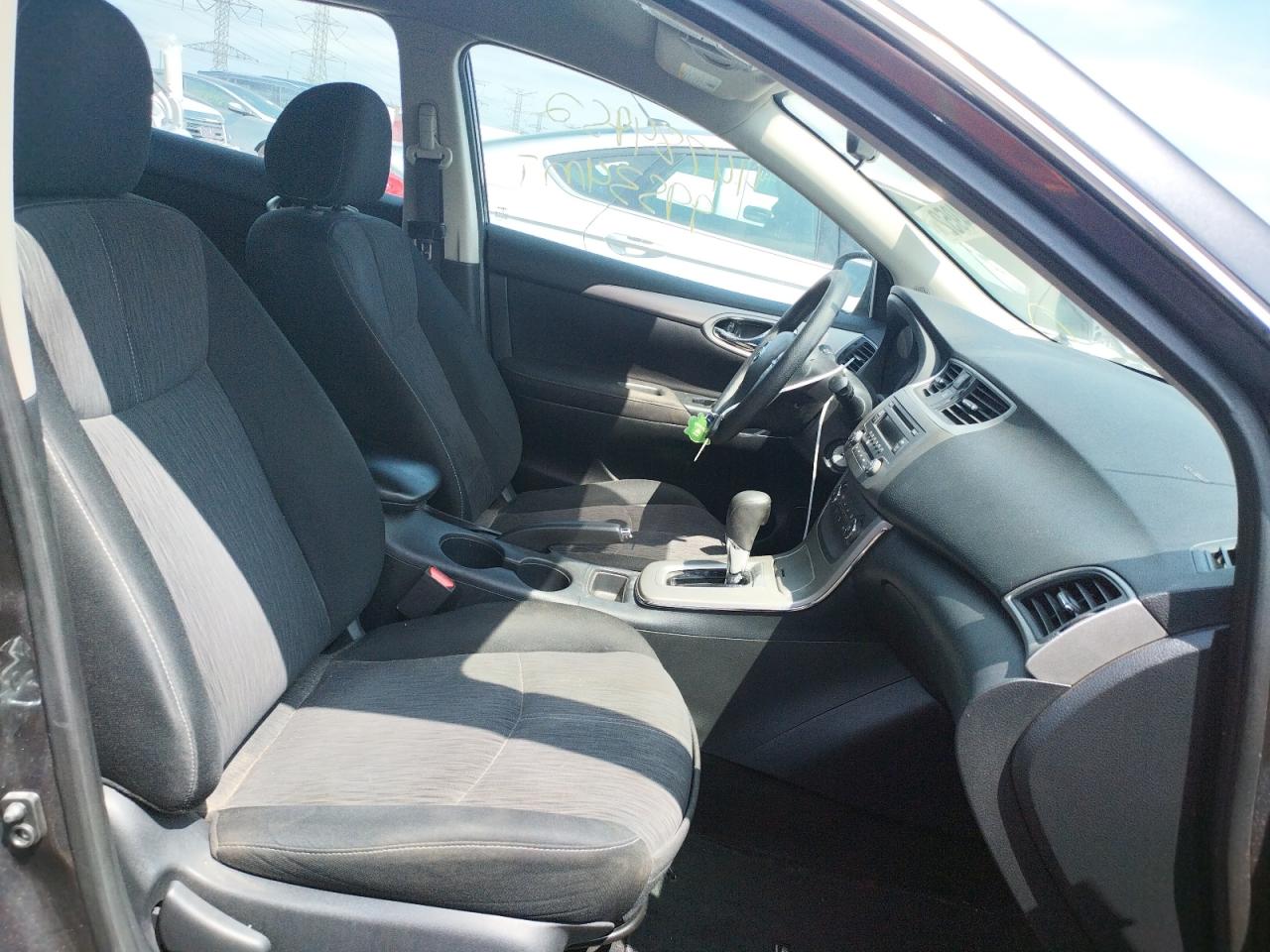 Photo 5 from auction – 2014 NISSAN SENTRA S with VIN 3N1AB7AP7EY299134