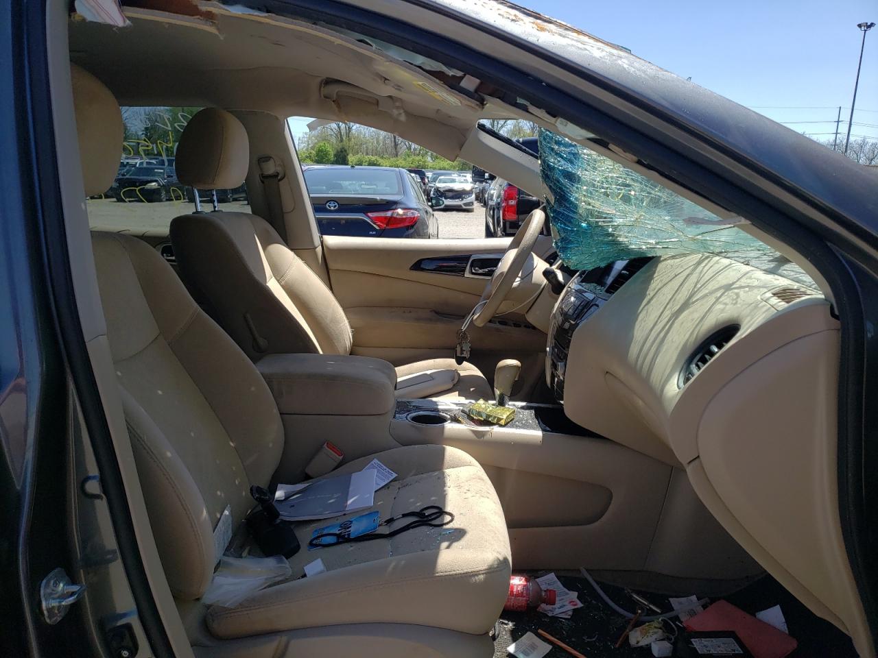 Photo 5 from auction – 2015 NISSAN PATHFINDER with VIN 5N1AR2MN1FC693708